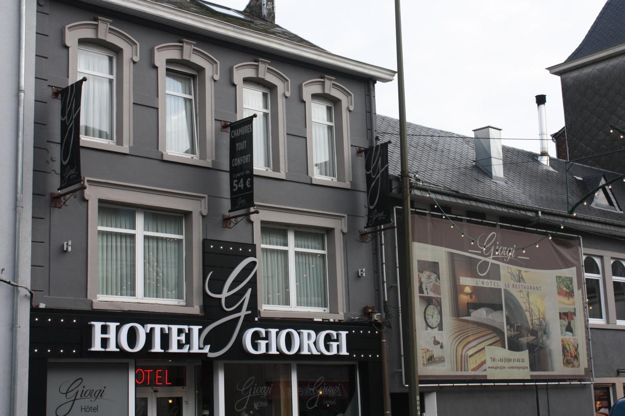 Hotel Giorgi Et Logements Insolites-Jacuzzi Prive Bastogne Dış mekan fotoğraf