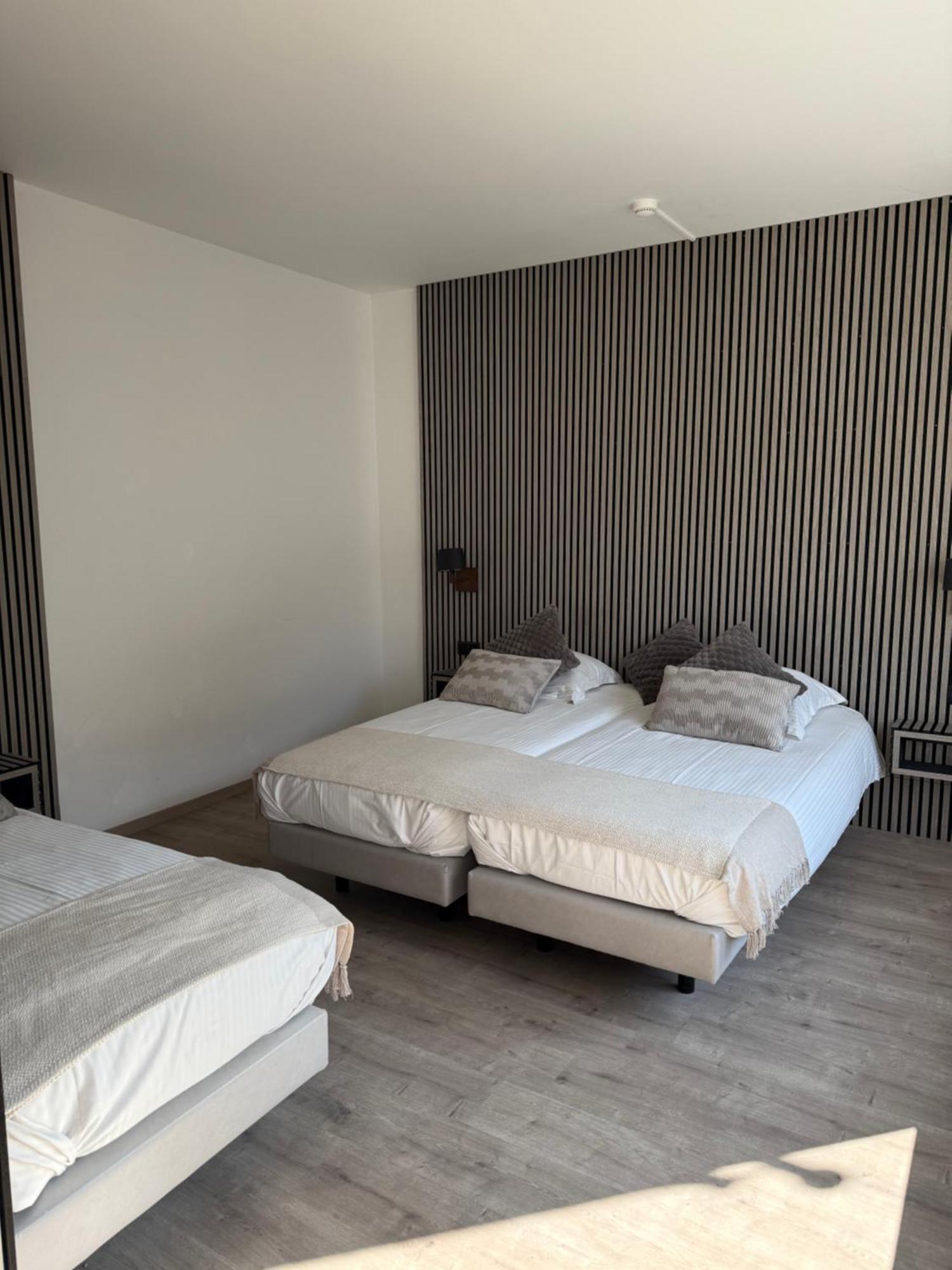 Hotel Giorgi Et Logements Insolites-Jacuzzi Prive Bastogne Dış mekan fotoğraf